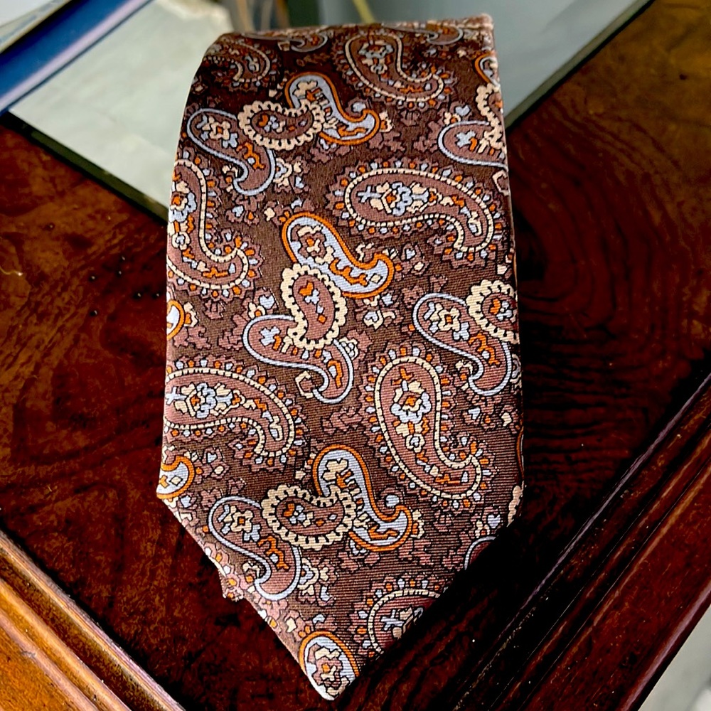 John Weitz tie
